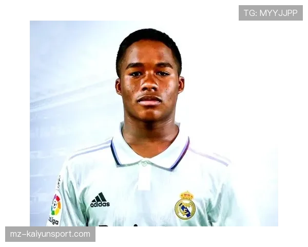 恩德里克国家队首秀表现解析：新星登场背后的潜力与局限